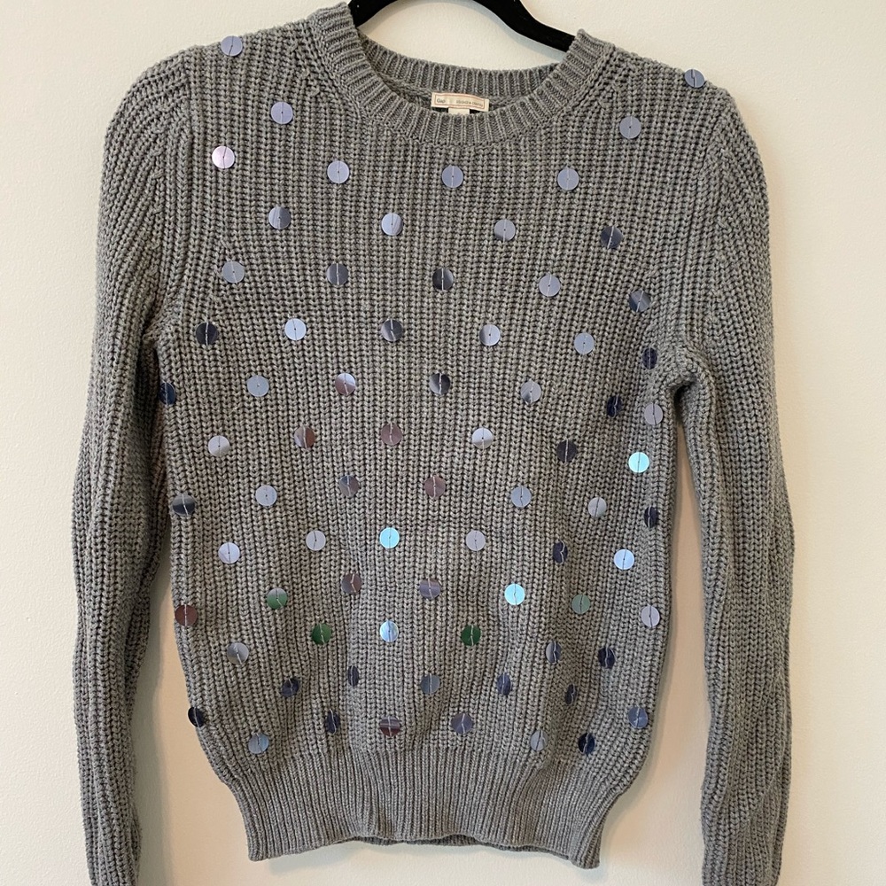 Gap sweater